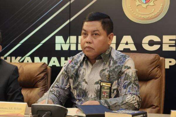 Jubir PN Pati Disiram Air oleh Koordinator AMPB Botok, MA: Rendahkan Harkat dan Martabat Lembaga Peradilan Jubir PN Pati Disiram Air oleh Koordinator AMPB Botok, MA: Rendahkan Harkat dan Martabat Lembaga Peradilan