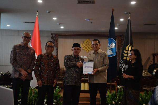 Kemendikdasmen Alihkan Pengelolaan KNIU ke Kementerian Kebudayaan, Fokus Perkuat Peran UNESCO Kemendikdasmen Alihkan Pengelolaan KNIU ke Kementerian Kebudayaan, Fokus Perkuat Peran UNESCO
