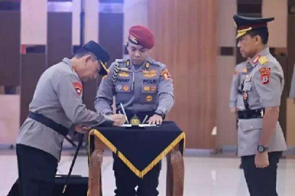 15 Perwira Dimutasi Kapolri Jadi Dirlantas pada Juni 2026, Ini Namanya 15 Perwira Dimutasi Kapolri Jadi Dirlantas pada Juni 2026, Ini Namanya