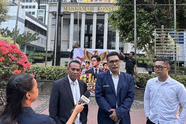 Relawan Gibran Sindir Gugatan Denny Indrayana ke MK Gerakan Politik: Tak Pantas Dicontoh Siapa pun Relawan Gibran Sindir Gugatan Denny Indrayana ke MK Gerakan Politik: Tak Pantas Dicontoh Siapa pun