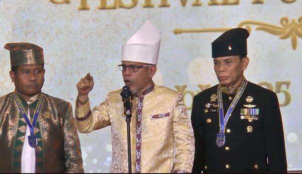Royal Dinner UKSW, Sultan Ternate ke-49 Desak Sahkan RUU Masyarakat Adat Royal Dinner UKSW, Sultan Ternate ke-49 Desak Sahkan RUU Masyarakat Adat