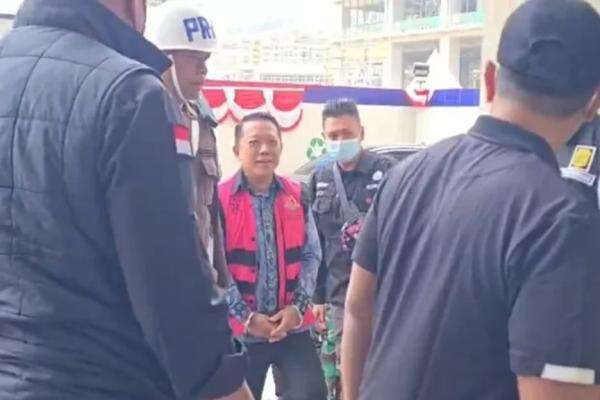 Eks Jampidsus Febrie Adriansyah Dilimpahkan ke Kejari Jaksel Besok Eks Jampidsus Febrie Adriansyah Dilimpahkan ke Kejari Jaksel Besok