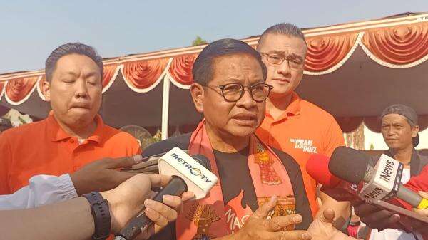 Truk Tangki Tersangkut di JPO Kramat Jati, Pramono Siapkan Sanksi Truk Tangki Tersangkut di JPO Kramat Jati, Pramono Siapkan Sanksi