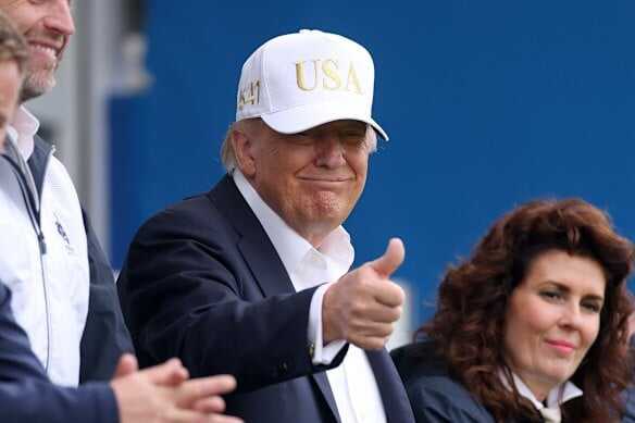 Donald Trump Umumkan Siap Membentuk Pasukan AI Donald Trump Umumkan Siap Membentuk Pasukan AI