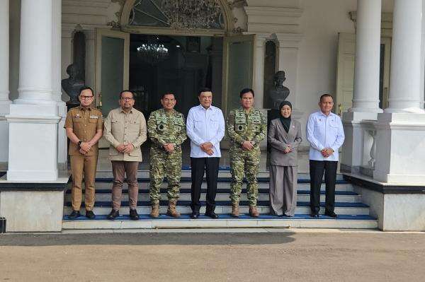 Lawan Hoaks dan Disinformasi, Pemerintah Perkuat Koordinasi 8.000 Humas Kementerian/Lembaga Lawan Hoaks dan Disinformasi, Pemerintah Perkuat Koordinasi 8.000 Humas Kementerian/Lembaga