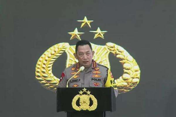 Muncul Isu Surpres Pergantian Kapolri, Jenderal Listyo Sigit Prabowo: Itu Prerogatif Presiden Muncul Isu Surpres Pergantian Kapolri, Jenderal Listyo Sigit Prabowo: Itu Prerogatif Presiden