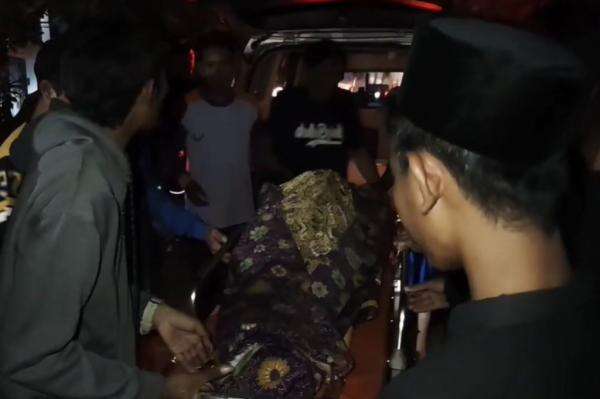 Update Kecelakaan Maut Rombongan Pengantar Pengantin di Indramayu, 12 Korban Tewas Update Kecelakaan Maut Rombongan Pengantar Pengantin di Indramayu, 12 Korban Tewas
