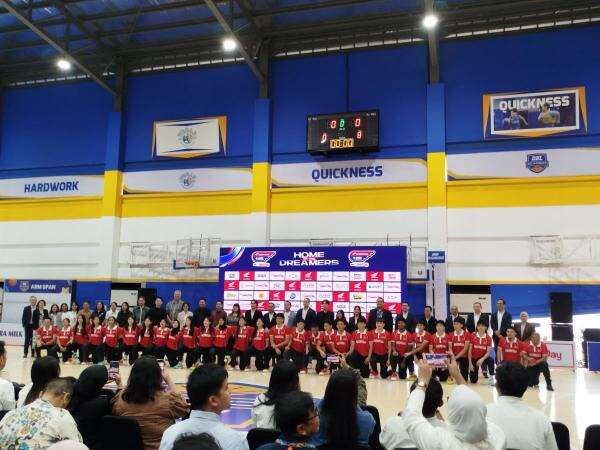 DBL Indonesia Lepas Skuad All-Star ke Amerika Serikat dan Siapkan Musim Baru di 31 Kota DBL Indonesia Lepas Skuad All-Star ke Amerika Serikat dan Siapkan Musim Baru di 31 Kota