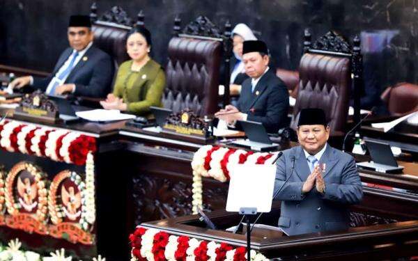 Presiden Prabowo Sampaikan Duka Bencana Gempa Bumi di NTT Presiden Prabowo Sampaikan Duka Bencana Gempa Bumi di NTT