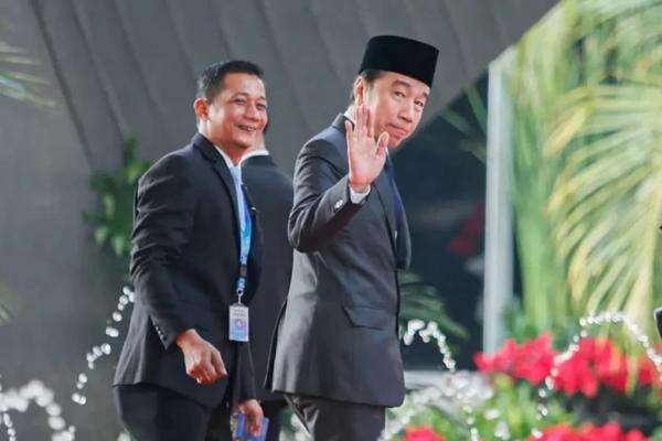 Pengacara Sebut Jokowi Bakal Hadiri Sidang Perkara Ijazah pada 23 September Pengacara Sebut Jokowi Bakal Hadiri Sidang Perkara Ijazah pada 23 September