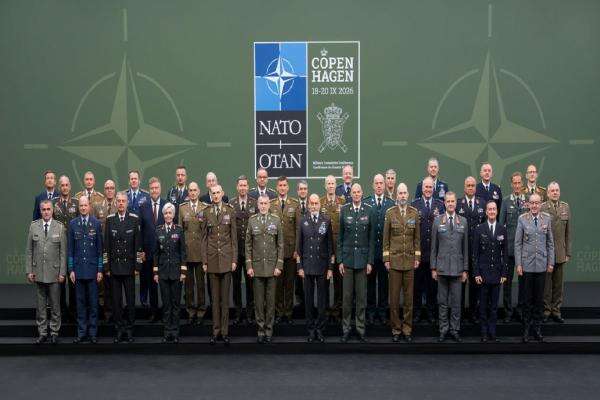 32 Bos Militer NATO Pegang 4.000 Halaman Rencana Perang, Siaga Hadapi Serangan False Flag Rusia 32 Bos Militer NATO Pegang 4.000 Halaman Rencana Perang, Siaga Hadapi Serangan False Flag Rusia