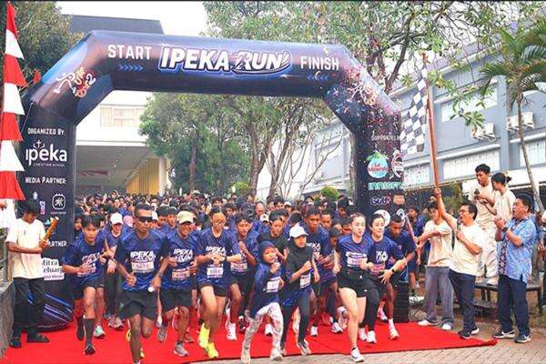IPEKA Grand Wisata Gelar RUN2RISE, 700 Peserta Ramaikan Fun Run 5K IPEKA Grand Wisata Gelar RUN2RISE, 700 Peserta Ramaikan Fun Run 5K