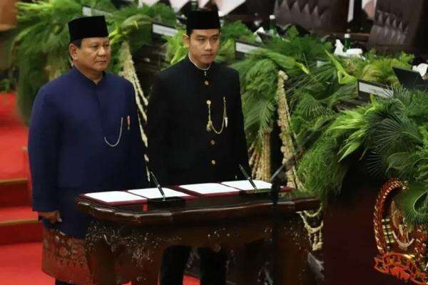 PDIP: Putusan MK Tak Temukan Bukti Ijazah Gibran Jadi Beban Pemerintahan Prabowo PDIP: Putusan MK Tak Temukan Bukti Ijazah Gibran Jadi Beban Pemerintahan Prabowo