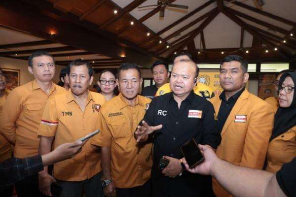 Tim Satgas Hanura Mulai Bergerak Keliling Indonesia Perkuat Struktur Partai Tim Satgas Hanura Mulai Bergerak Keliling Indonesia Perkuat Struktur Partai