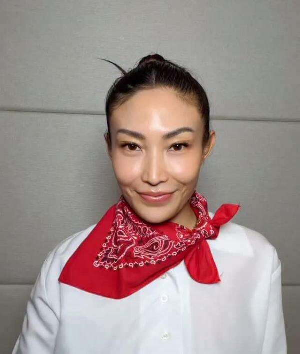 Pulang dari Bangkok, Ayu Dewi Malah Terjebak di Bali akibat Erupsi Anak Krakatau Pulang dari Bangkok, Ayu Dewi Malah Terjebak di Bali akibat Erupsi Anak Krakatau