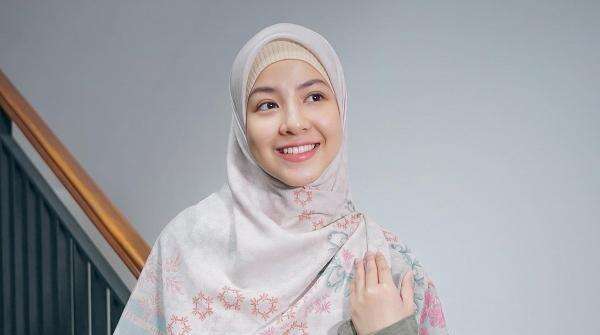 Profil dan Potret Cantik Natasha Rizky yang Berkhayal Nikah dengan Bintang Timnas Inggris Jude Bellingham Profil dan Potret Cantik Natasha Rizky yang Berkhayal Nikah dengan Bintang Timnas Inggris Jude Bellingham