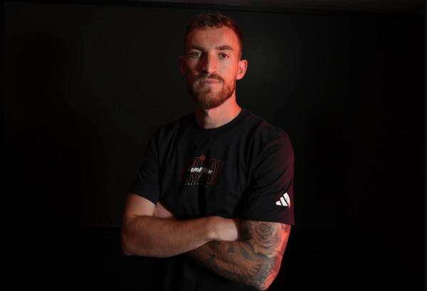 Profil Stjepan Loncar, Gelandang Baru Persija yang Pernah Rasakan Atmosfer Liga Champions Profil Stjepan Loncar, Gelandang Baru Persija yang Pernah Rasakan Atmosfer Liga Champions