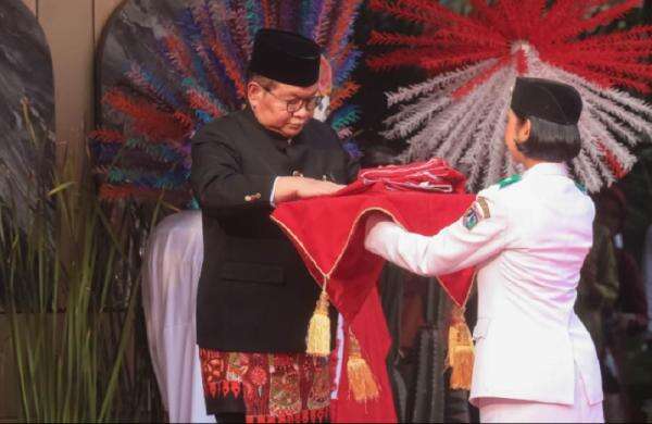 Pesan Pramono di HUT ke-81 RI: Kemerdekaan Bukan Lagi Perang, Melainkan Bekerja Sama Pesan Pramono di HUT ke-81 RI: Kemerdekaan Bukan Lagi Perang, Melainkan Bekerja Sama