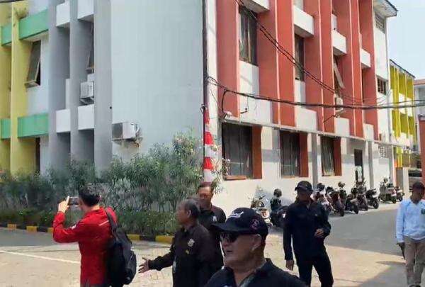 Sekolah Harapan Ibu Jaksel Terapkan Pembelajaran Daring Sepekan Buntut Temuan 995 Senjata Sekolah Harapan Ibu Jaksel Terapkan Pembelajaran Daring Sepekan Buntut Temuan 995 Senjata