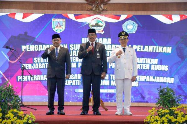 Hasan Chabibie Resmi Diganti, Pj Bupati Kudus Diisi Direktur LHKPN KPK Hasan Chabibie Resmi Diganti, Pj Bupati Kudus Diisi Direktur LHKPN KPK