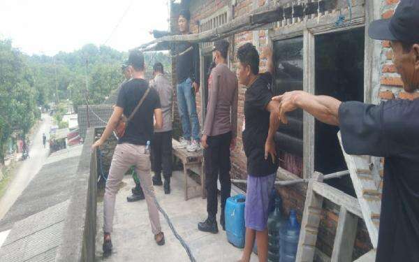 Peristiwa Tragis, Remaja 15 Tahun Meninggal Akibat Tersengat Listrik Peristiwa Tragis, Remaja 15 Tahun Meninggal Akibat Tersengat Listrik