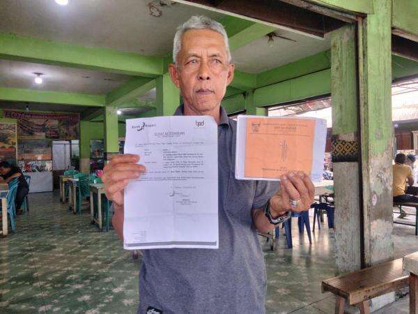 Pedagang Pasarraya Fase VII Mengadu: Punya Kartu Kuning, Tapi Tak Dapat Toko Pedagang Pasarraya Fase VII Mengadu: Punya Kartu Kuning, Tapi Tak Dapat Toko
