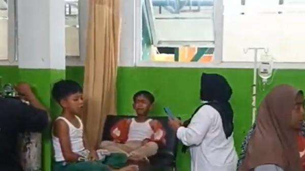 Belasan Siswa dan Kepala SDN di Bener Meriah Mual hingga Sesak Napas Usai Santap MBG Belasan Siswa dan Kepala SDN di Bener Meriah Mual hingga Sesak Napas Usai Santap MBG