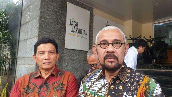 Terungkap! Hasil Autopsi Arya Daru Ada Dua Luka Lebam di Dada Terungkap! Hasil Autopsi Arya Daru Ada Dua Luka Lebam di Dada
