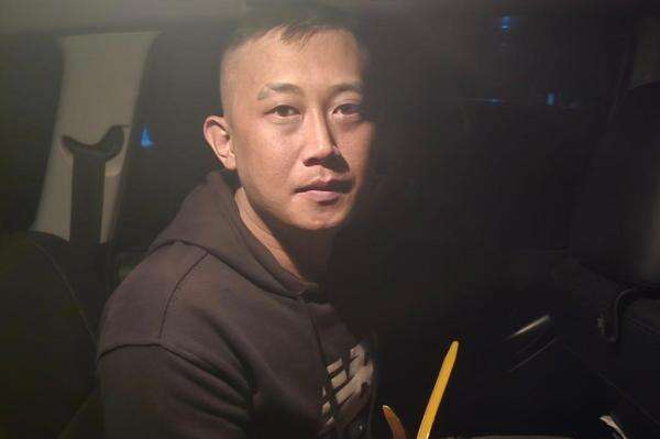 Polisi Lacak Taufik Hidayat Penganiaya Pacar di Bandung Lewat Transaksi Belanja Polisi Lacak Taufik Hidayat Penganiaya Pacar di Bandung Lewat Transaksi Belanja