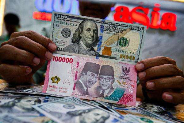 Rupiah Menguat ke Rp18.068 per Dolar AS, Waspada Perang AS vs Iran Rupiah Menguat ke Rp18.068 per Dolar AS, Waspada Perang AS vs Iran