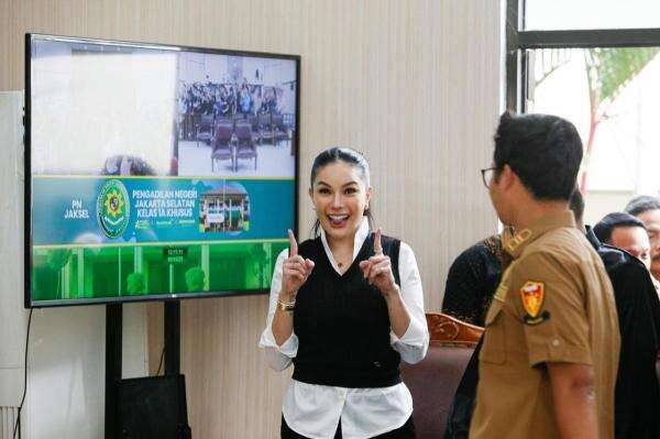 Nikita Mirzani Menang Banding Lawan Reza Gladys dalam Gugatan PMH Lawan Reza Gladys Nikita Mirzani Menang Banding Lawan Reza Gladys dalam Gugatan PMH Lawan Reza Gladys