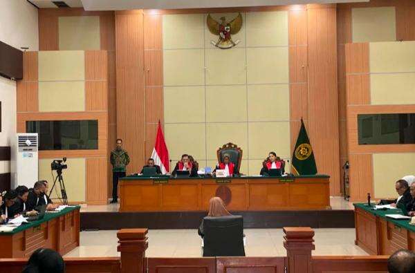JPU Minta Hakim Tolak Eksepsi Dokter Tifa di Kasus Ijazah Jokowi JPU Minta Hakim Tolak Eksepsi Dokter Tifa di Kasus Ijazah Jokowi