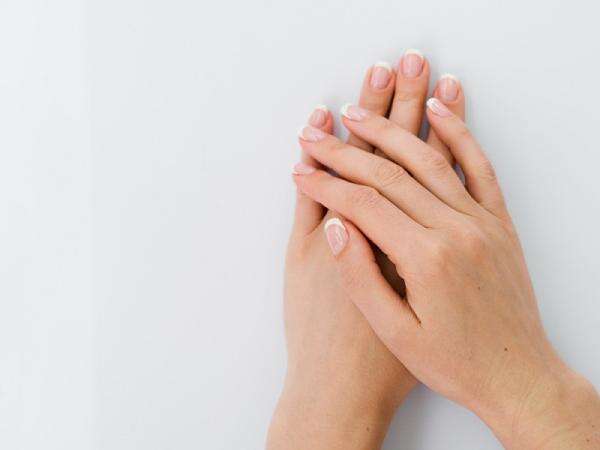 Suka Nail Art tapi Kuku Gampang Patah? Coba Tips Ini agar Kuku Lebih Kuat Suka Nail Art tapi Kuku Gampang Patah? Coba Tips Ini agar Kuku Lebih Kuat