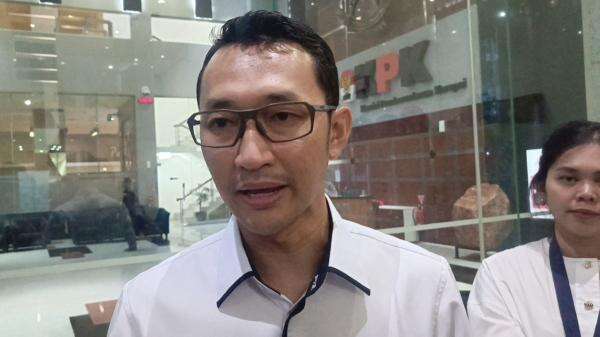 KPK Periksa Eks Dirjen PHU, Telurusi Inisiasi Pembagian Kuota Haji Tambahan KPK Periksa Eks Dirjen PHU, Telurusi Inisiasi Pembagian Kuota Haji Tambahan