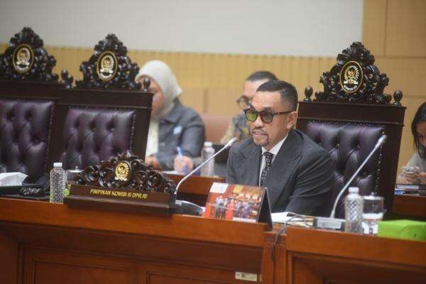 Mayoritas Tersangka Karhutla Diduga Sengaja Bakar Hutan, Sahroni: Hukum Berat Termasuk Bohirnya! Mayoritas Tersangka Karhutla Diduga Sengaja Bakar Hutan, Sahroni: Hukum Berat Termasuk Bohirnya!