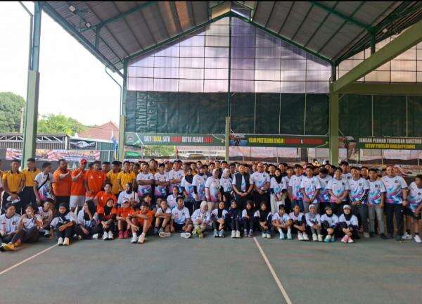 Ketum PP PESTI Awal Chairuddin Pacu Regenerasi Soft Tennis, 100 Atlet dari 15 Provinsi Bersaing di Makassar Ketum PP PESTI Awal Chairuddin Pacu Regenerasi Soft Tennis, 100 Atlet dari 15 Provinsi Bersaing di Makassar