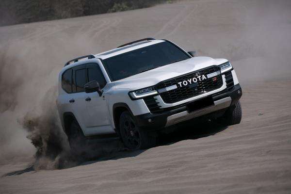 Land Cruiser Terkuat Sepanjang Sejarah Lahir: Mobil Tjakrabirawa, Mobil Presiden, Kini Mobil Hybrid Land Cruiser Terkuat Sepanjang Sejarah Lahir: Mobil Tjakrabirawa, Mobil Presiden, Kini Mobil Hybrid