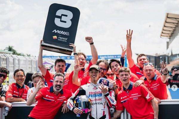 Ini Penyebab Pembalap Indonesia Veda Ega Pratama Akan Finis Podium di Moto3 Aragon 2026? Ini Penyebab Pembalap Indonesia Veda Ega Pratama Akan Finis Podium di Moto3 Aragon 2026?