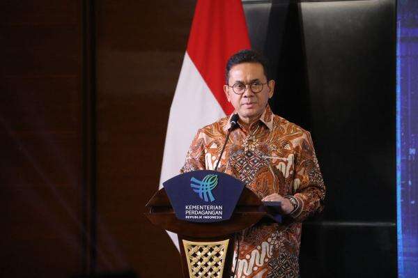 Respons Mendag soal Beras Premium Langka di Ritel Modern, Minta Bulog Tambah Pasokan Respons Mendag soal Beras Premium Langka di Ritel Modern, Minta Bulog Tambah Pasokan