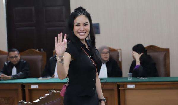 Nikita Mirzani Menang Banding Lawan Reza Gladys, Putusan PN Jaksel Dibatalkan Nikita Mirzani Menang Banding Lawan Reza Gladys, Putusan PN Jaksel Dibatalkan