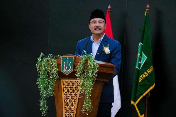 Gus Ipul Dukung Usulan Sutan Takdir Alisjahbana Jadi Pahlawan: Pejuang Bahasa Indonesia Gus Ipul Dukung Usulan Sutan Takdir Alisjahbana Jadi Pahlawan: Pejuang Bahasa Indonesia