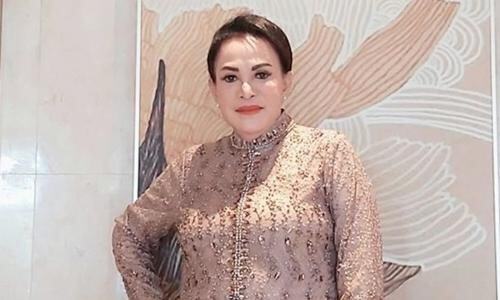 Mpok Atiek Jalani Terapi Kepret Usai Divonis Sakit Jantung dan Polip Usus Mpok Atiek Jalani Terapi Kepret Usai Divonis Sakit Jantung dan Polip Usus