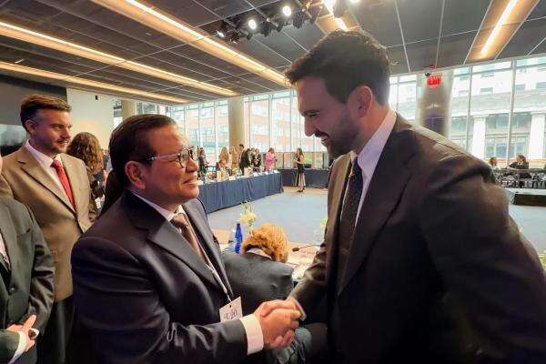 Pramono Paparkan Pertumbuhan Ekonomi dan Investasi Jakarta di U20 Mayors Summit 2026 Pramono Paparkan Pertumbuhan Ekonomi dan Investasi Jakarta di U20 Mayors Summit 2026