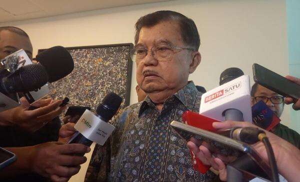 JK soal Pengibaran Bendera Bulan Bintang di Aceh: Bukan Aksi Menentang Pemerintah Pusat! JK soal Pengibaran Bendera Bulan Bintang di Aceh: Bukan Aksi Menentang Pemerintah Pusat!