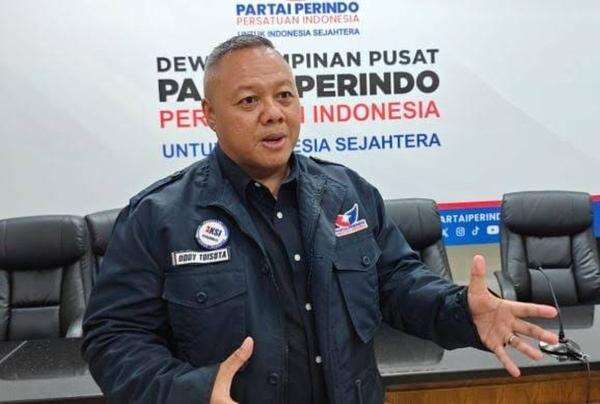 Dody Toisuta Apresiasi Pembangunan RSUD Bobong, Dinilai Perkuat Layanan Kesehatan di Kepulauan Taliabu Dody Toisuta Apresiasi Pembangunan RSUD Bobong, Dinilai Perkuat Layanan Kesehatan di Kepulauan Taliabu