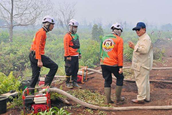 Prabowo Terbang ke Riau Hari Ini, Pantau Langsung Karhutla di Sumatera Prabowo Terbang ke Riau Hari Ini, Pantau Langsung Karhutla di Sumatera