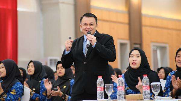 LKP Matematika Indonesia Tingkatkan Kompetensi Guru Lewat Seminar Nasional LKP Matematika Indonesia Tingkatkan Kompetensi Guru Lewat Seminar Nasional