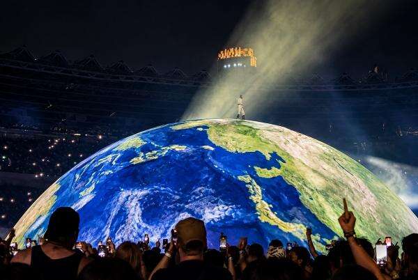 Konser Ye di Jakarta Hasilkan Perputaran Ekonomi Rp600 Miliar, Hotel di Sekitar GBK Nyaris Penuh Konser Ye di Jakarta Hasilkan Perputaran Ekonomi Rp600 Miliar, Hotel di Sekitar GBK Nyaris Penuh