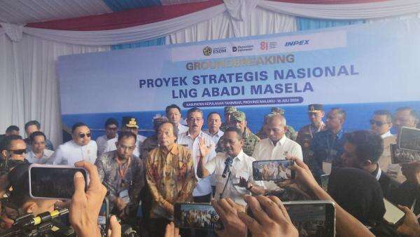 Bahlil Pastikan Warga Terdampak Proyek Abadi Masela Dapat Ganti Untung Bahlil Pastikan Warga Terdampak Proyek Abadi Masela Dapat Ganti Untung
