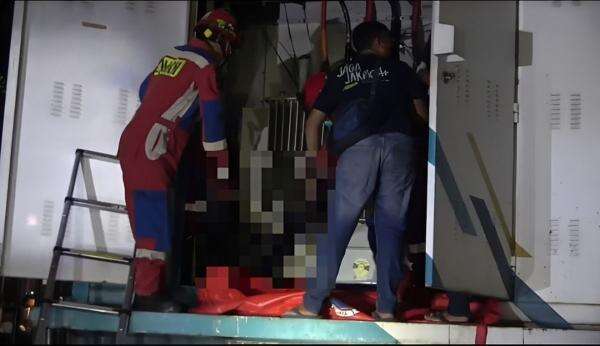 Kronologi Penemuan Mayat Mr X di Gardu LRT Pancoran, Diduga Hendak Curi Kabel Kronologi Penemuan Mayat Mr X di Gardu LRT Pancoran, Diduga Hendak Curi Kabel